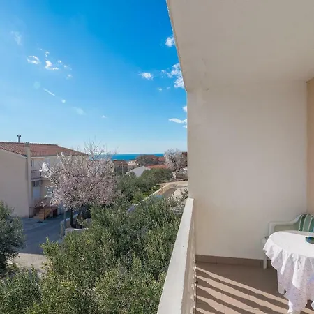 Olive Gardens Apartment Primosten Exterior photo